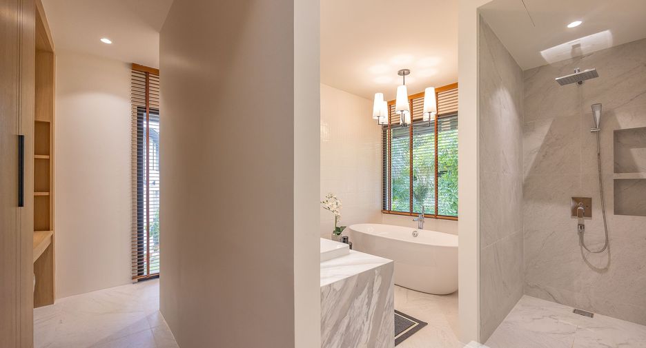 For sale 4 bedrooms villa in Thalang, Phuket