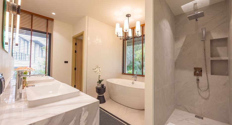For sale 4 bedrooms villa in Thalang, Phuket