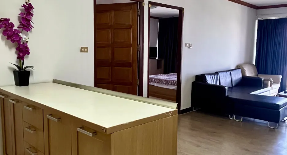 For rent 2 bedrooms condo in Si Racha, Chonburi
