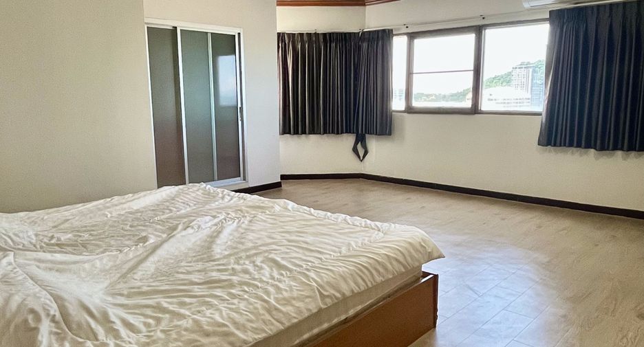 For rent 2 bedrooms condo in Si Racha, Chonburi