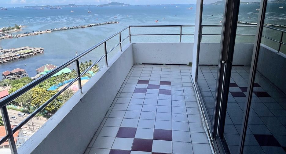For rent 2 bedrooms condo in Si Racha, Chonburi