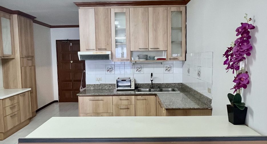 For rent 2 bedrooms condo in Si Racha, Chonburi