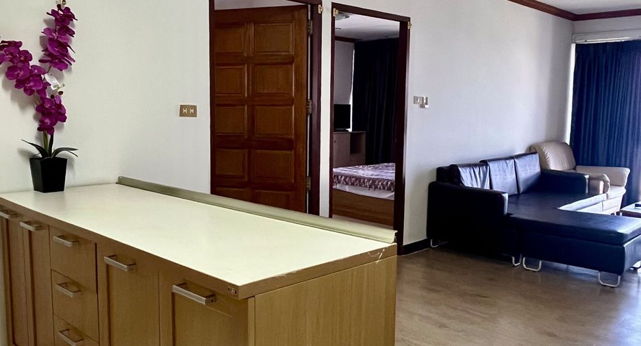 For rent 2 bedrooms condo in Si Racha, Chonburi