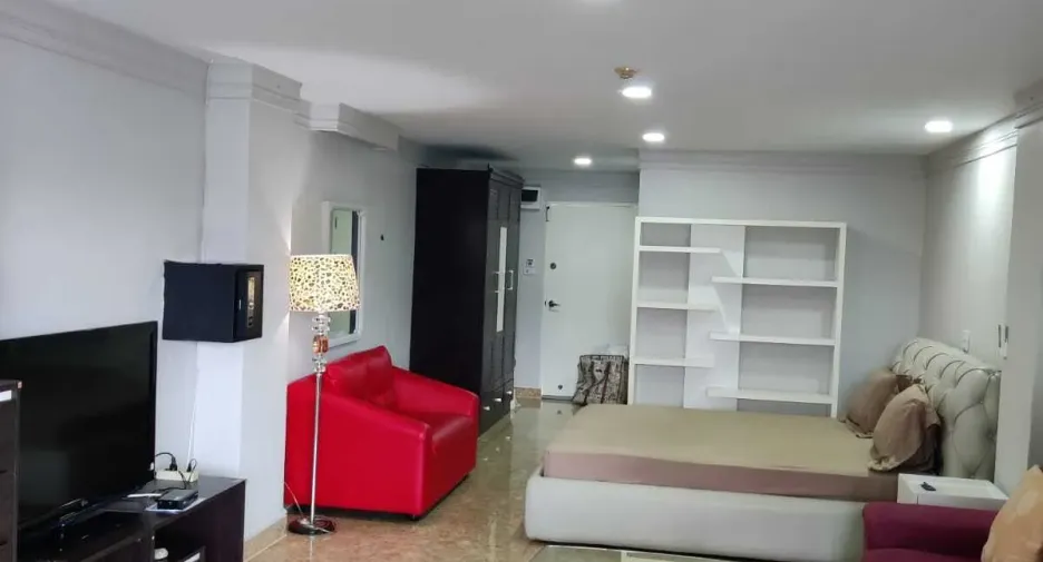À vendre et à louer studio condo à Kathu, Phuket
