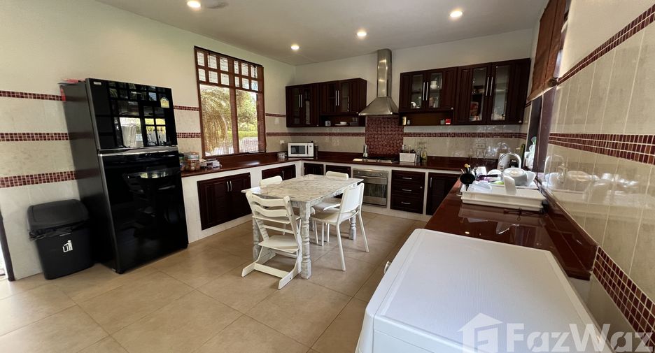 Haus zur Miete mit 3 Zimmer in Kathu, Phuket