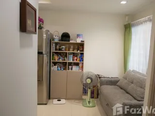 Casa adosada en venta de 3 habitaciones en Lat Phrao, Bangkok