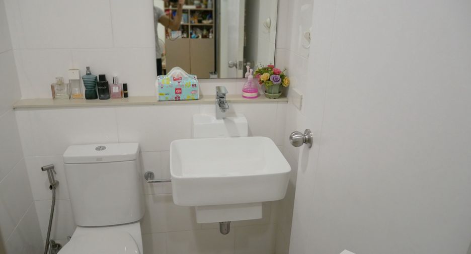 出售 3 卧室 联排别墅 在 Lat Phrao, 曼谷