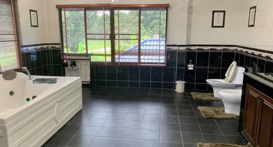 À vendre 4 chambres villa 