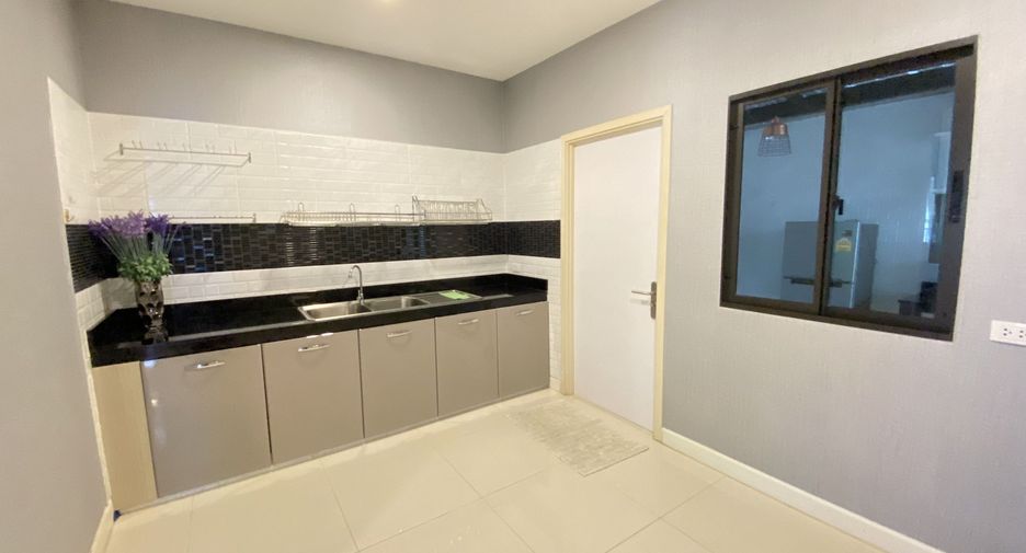 Casa en alquiler de 3 habitaciones en Kathu, Phuket