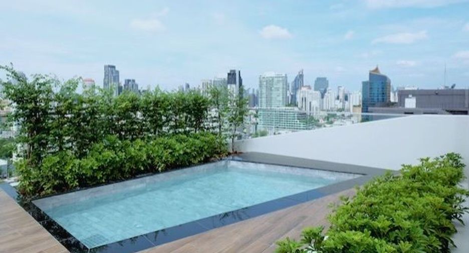 For sale and for rent 2 bedrooms condo in Watthana, Bangkok