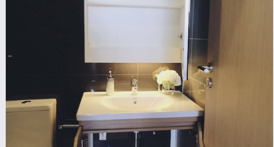 For sale and for rent 2 bedrooms condo in Watthana, Bangkok