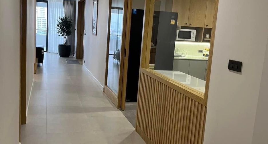 For sale 3 bedrooms condo in Bang Phlat, Bangkok