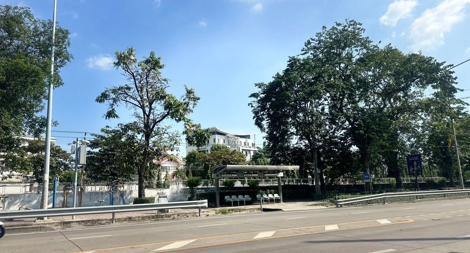 For sale land in Bang Sue, Bangkok