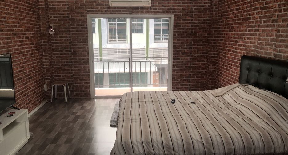 For sale 2 bedrooms retail Space in Bang Khun Thian, Bangkok