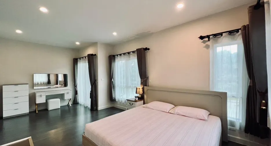 À louer 3 chambres maison à Mueang Phuket, Phuket