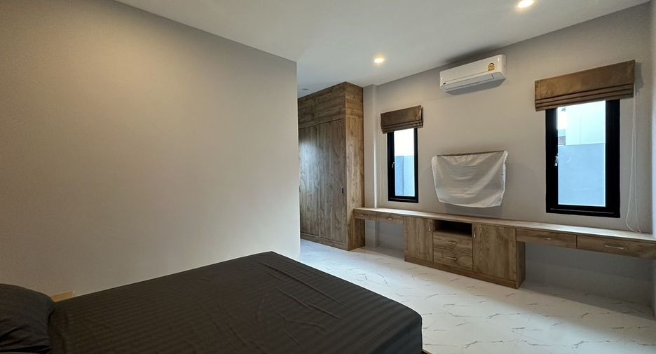 For sale 3 bedrooms villa in Bang Lamung, Chonburi