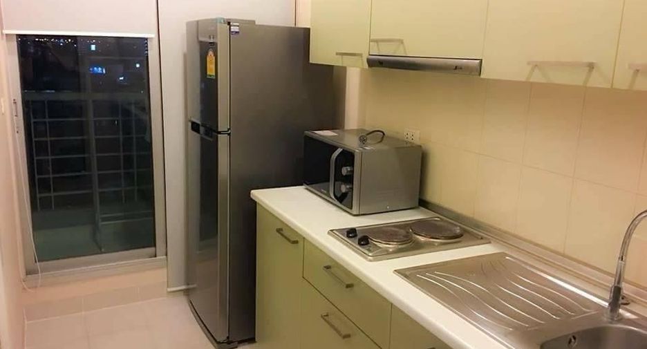 For sale 1 bed condo in Huai Khwang, Bangkok