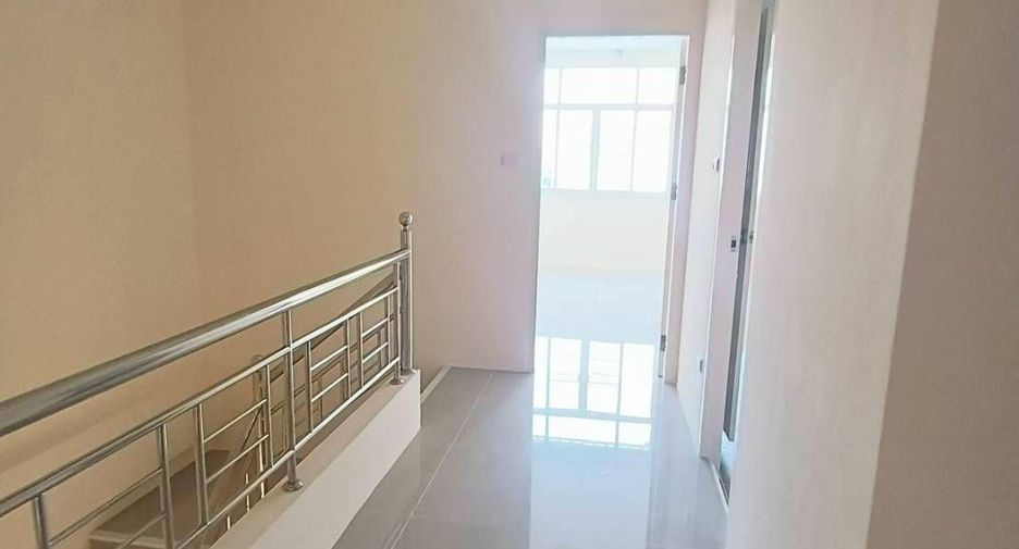 For rent 4 bedrooms townhouse in Kathu, Phuket