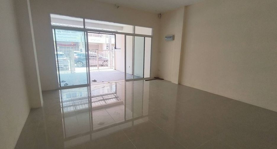 For rent 4 bedrooms townhouse in Kathu, Phuket