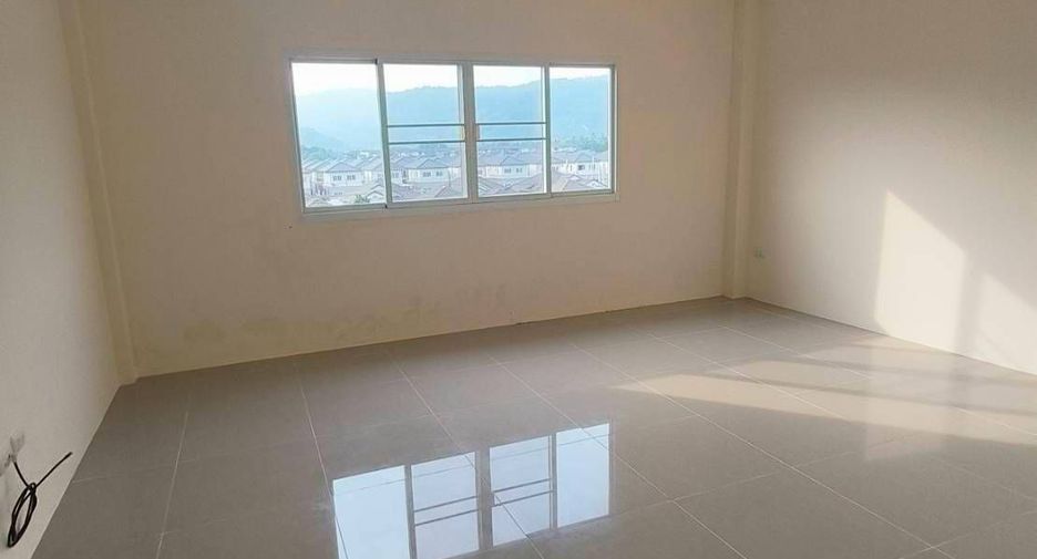 For rent 4 bedrooms townhouse in Kathu, Phuket
