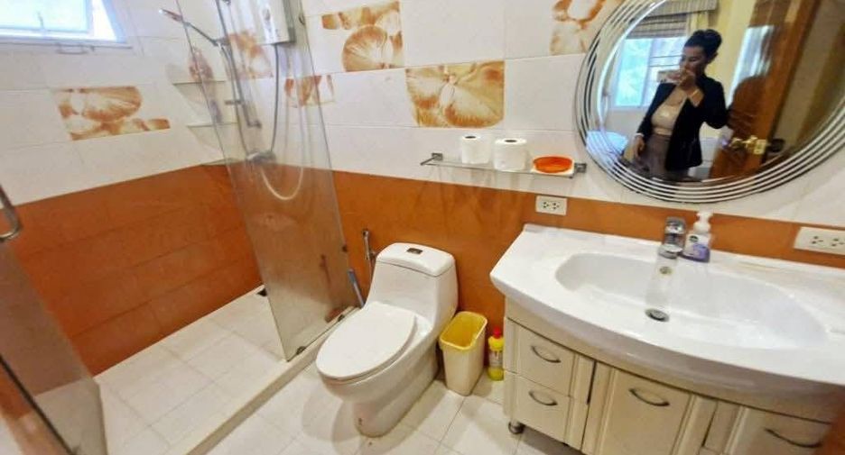 For sale 5 bedrooms house in Bang Lamung, Chonburi