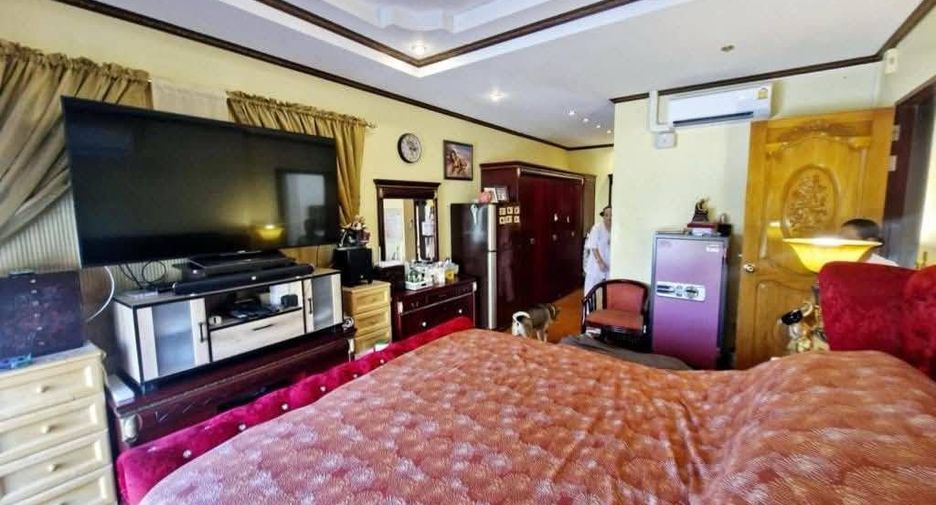 For sale 5 bedrooms house in Bang Lamung, Chonburi