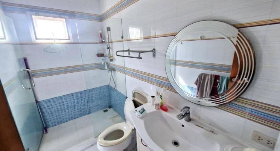For sale 5 bedrooms house in Bang Lamung, Chonburi