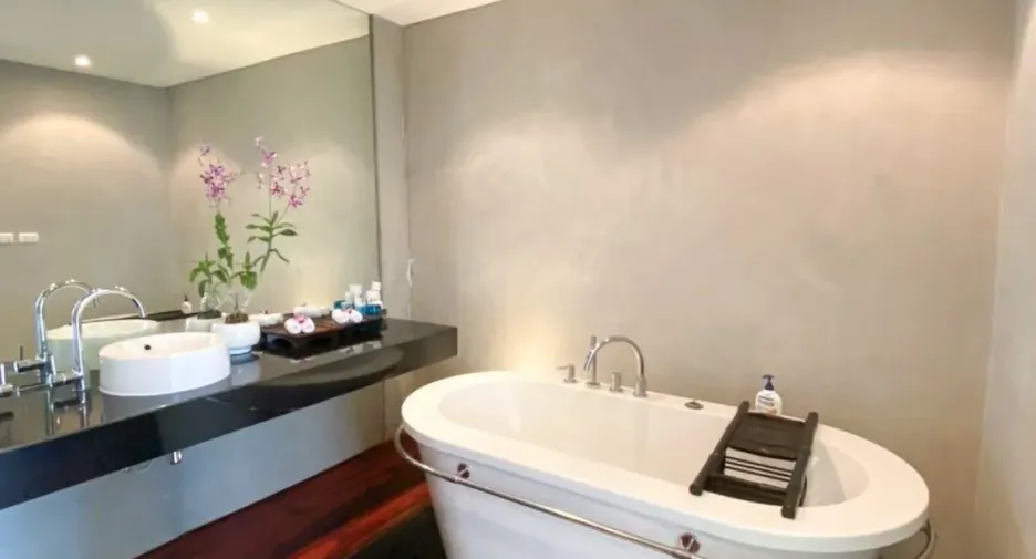 For sale 5 bedrooms villa in Kathu, Phuket