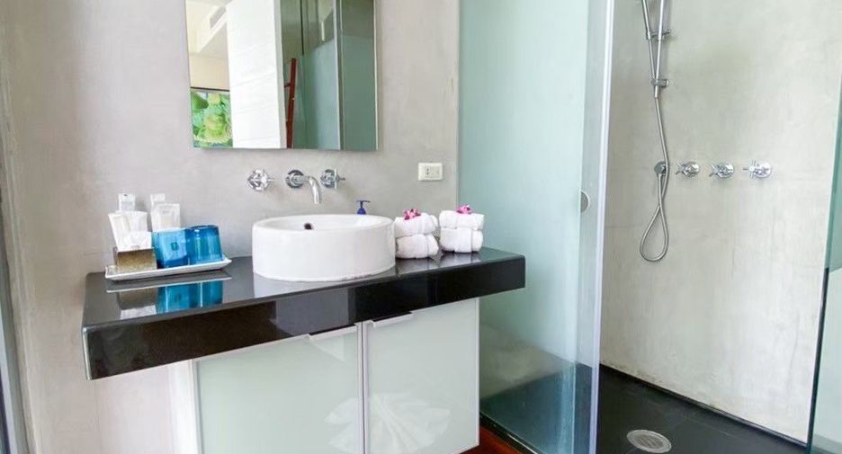 For sale 5 bedrooms villa in Kathu, Phuket