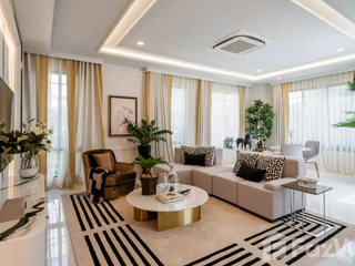 For sale 4 bedrooms house in Sai Mai, Bangkok