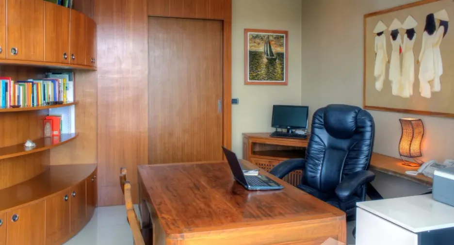 Villa zum Kauf mit 6 Zimmer in Mueang Phuket, Phuket