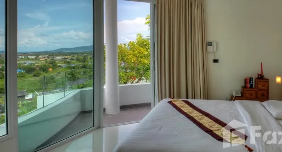 Villa zum Kauf mit 6 Zimmer in Mueang Phuket, Phuket