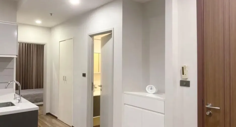 For rent 2 bedrooms condo in Khlong Toei, Bangkok
