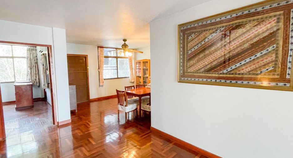 Villa en venta de 5 habitaciones en Bang Lamung, Chonburi