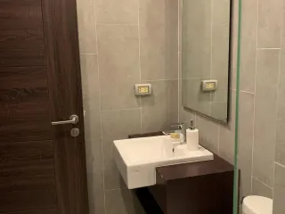 Продажа и аренда 1 кровать кондо в Щаттхана, Бангкок