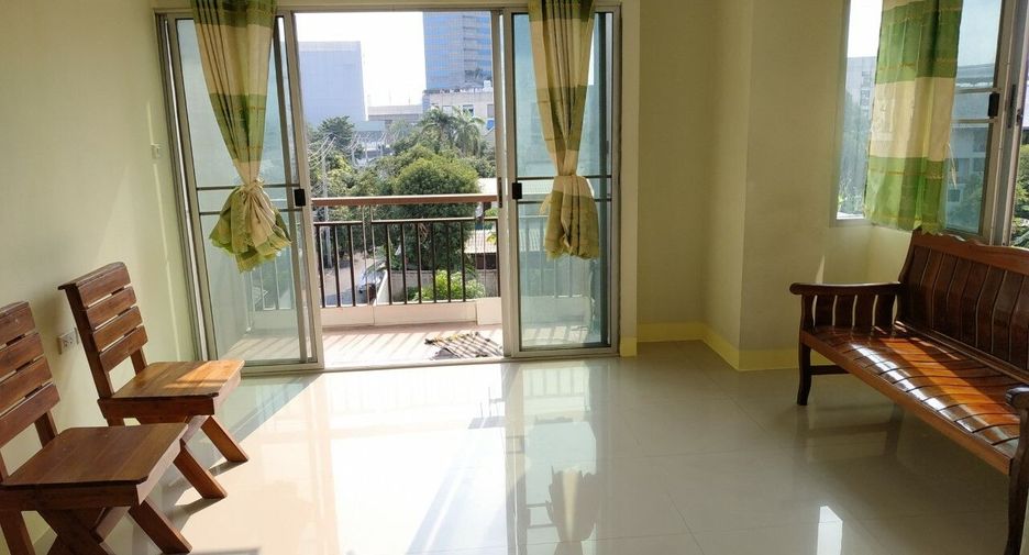 For sale 2 ベッドルーム condo in Chatuchak, Bangkok