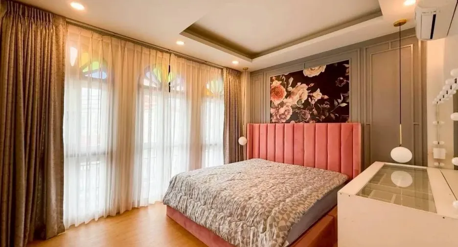 À vendre et à louer 3 chambres maison à Mueang Phuket, Phuket