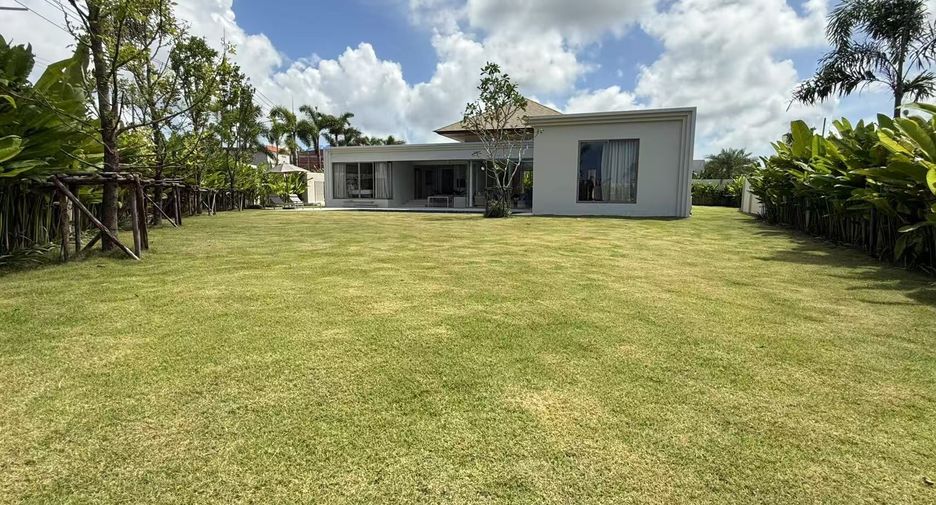 For sale and for rent 4 bedrooms villa in Thalang, Phuket