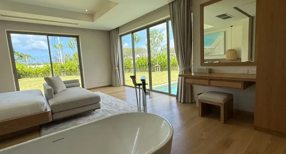 For sale そして for rent 4 ベッドルーム villa in Thalang, Phuket