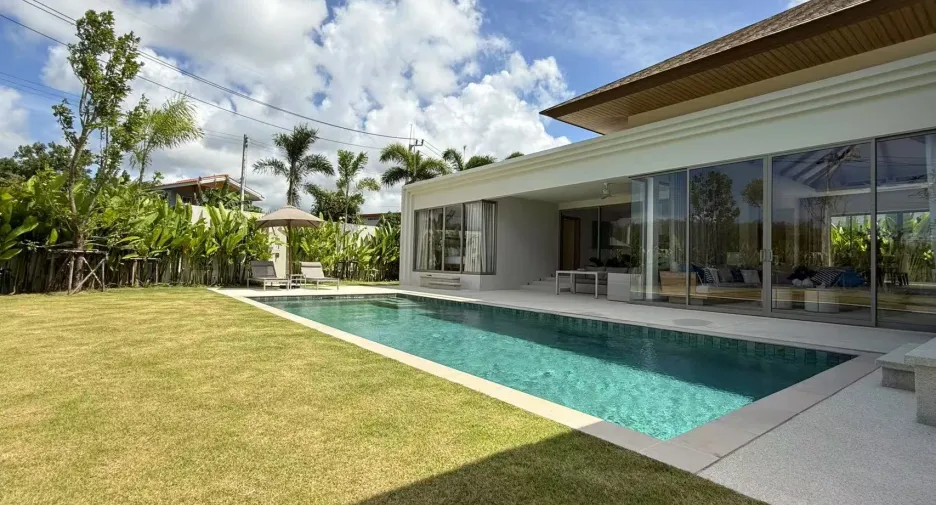 For sale and for rent 4 bedrooms villa in Thalang, Phuket
