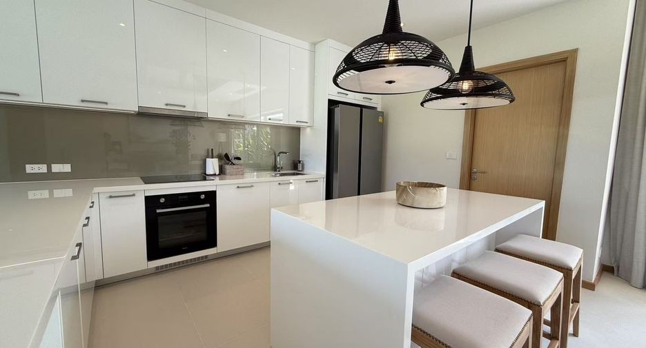 For sale and for rent 4 bedrooms villa in Thalang, Phuket