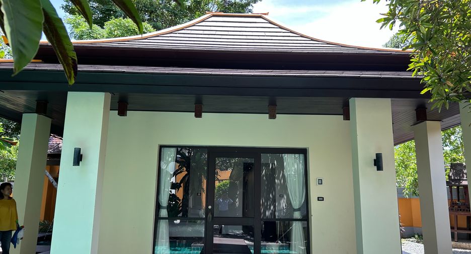 For sale and for rent 6 bedrooms villa in Bang Lamung, Chonburi