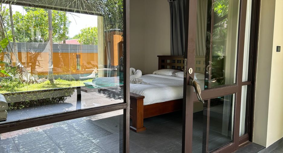 For sale and for rent 6 bedrooms villa in Bang Lamung, Chonburi
