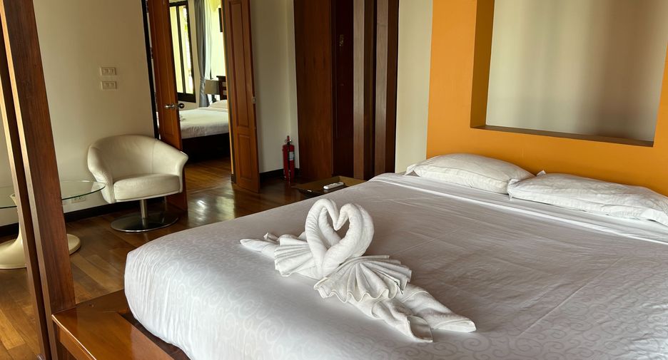 For sale and for rent 6 bedrooms villa in Bang Lamung, Chonburi