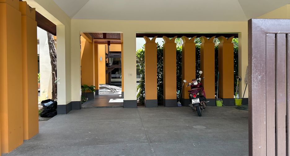 For rent and for sale 6 bedrooms villa in Bang Lamung, Chonburi