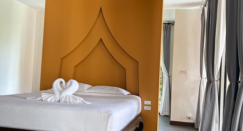 For sale and for rent 6 bedrooms villa in Bang Lamung, Chonburi