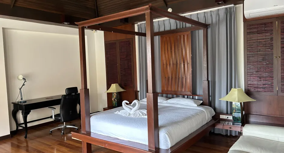 For sale and for rent 6 bedrooms villa in Bang Lamung, Chonburi
