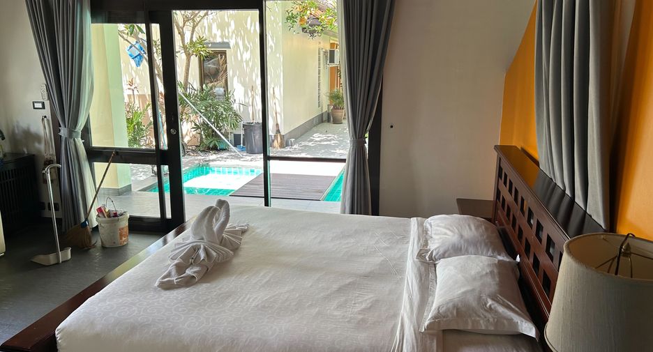 For sale and for rent 6 bedrooms villa in Bang Lamung, Chonburi