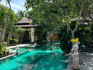 Villa zum Kauf und zur Miete mit 6 Zimmer in Bang Lamung, Chonburi