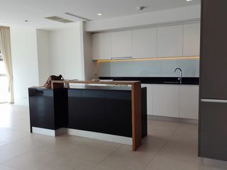 Condo en venta de 2 habitaciones en Sathon, Bangkok